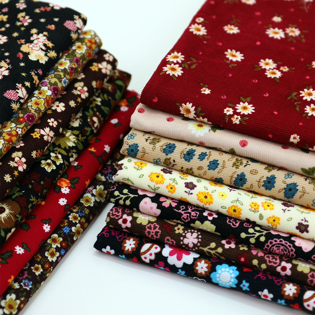 Textile Sewing Patterns - 100% katoenen corduroy stof met bloemenpatroon