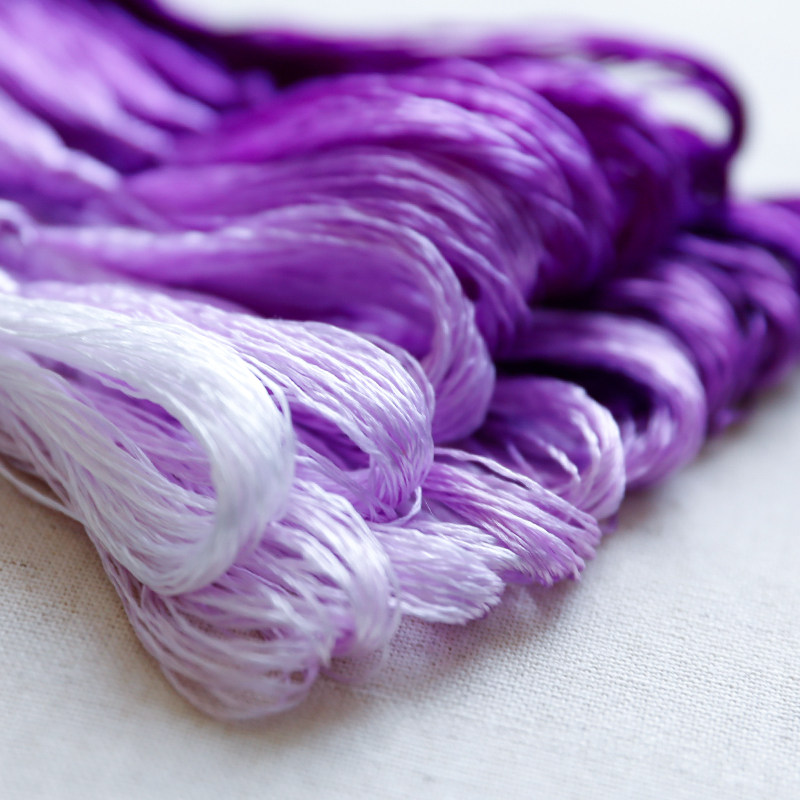 Sewing Necessities - 20m Suzhou borduurgaren 8 kleuren per