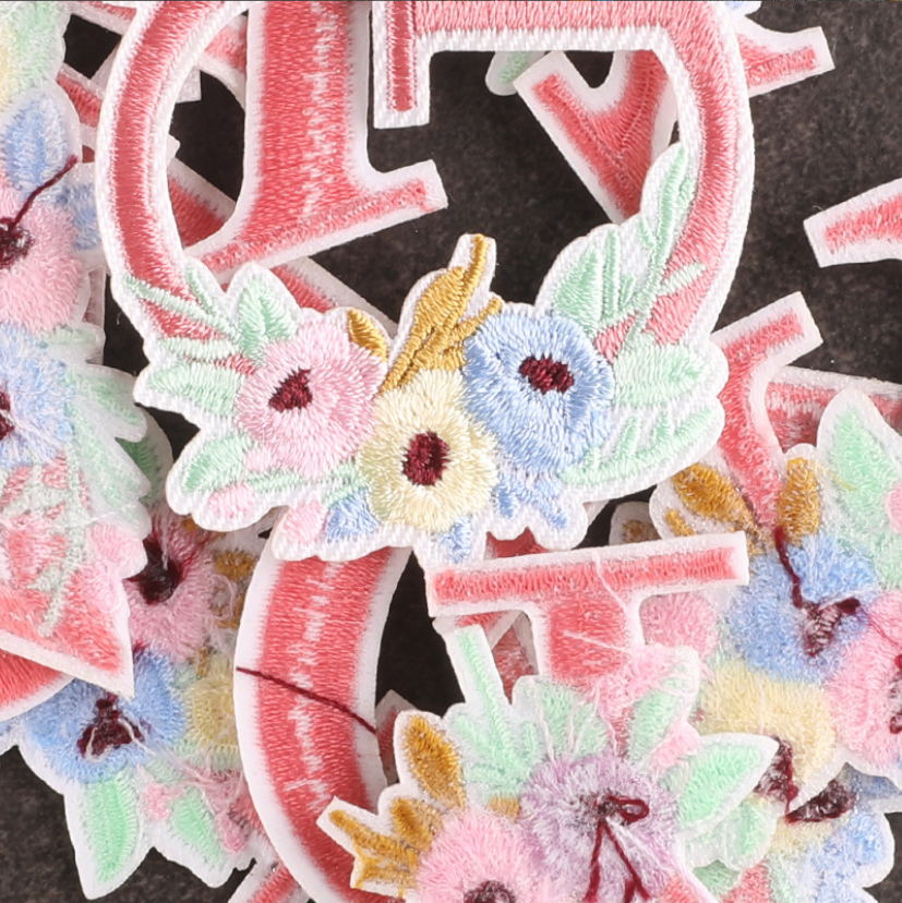 10 Stuks Roze Bloemen Alfabet  - Sewing Id recensie en prijs