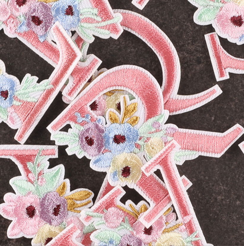 10 Stuks Roze Bloemen Alfabet  - Sewing Id recensie en prijs