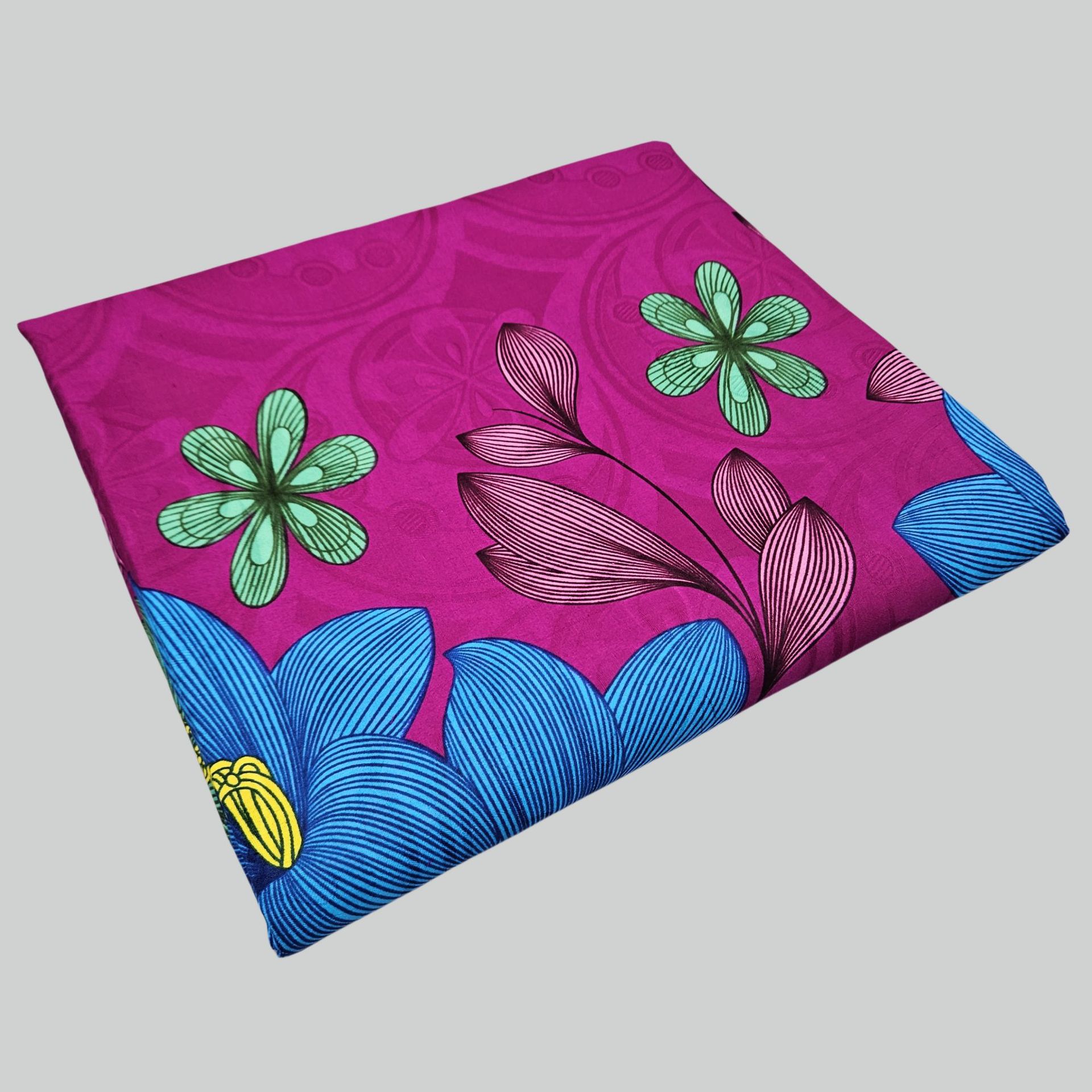 Bloemen bedrukt op paars blauw - Sewing Batik recensie en prijs