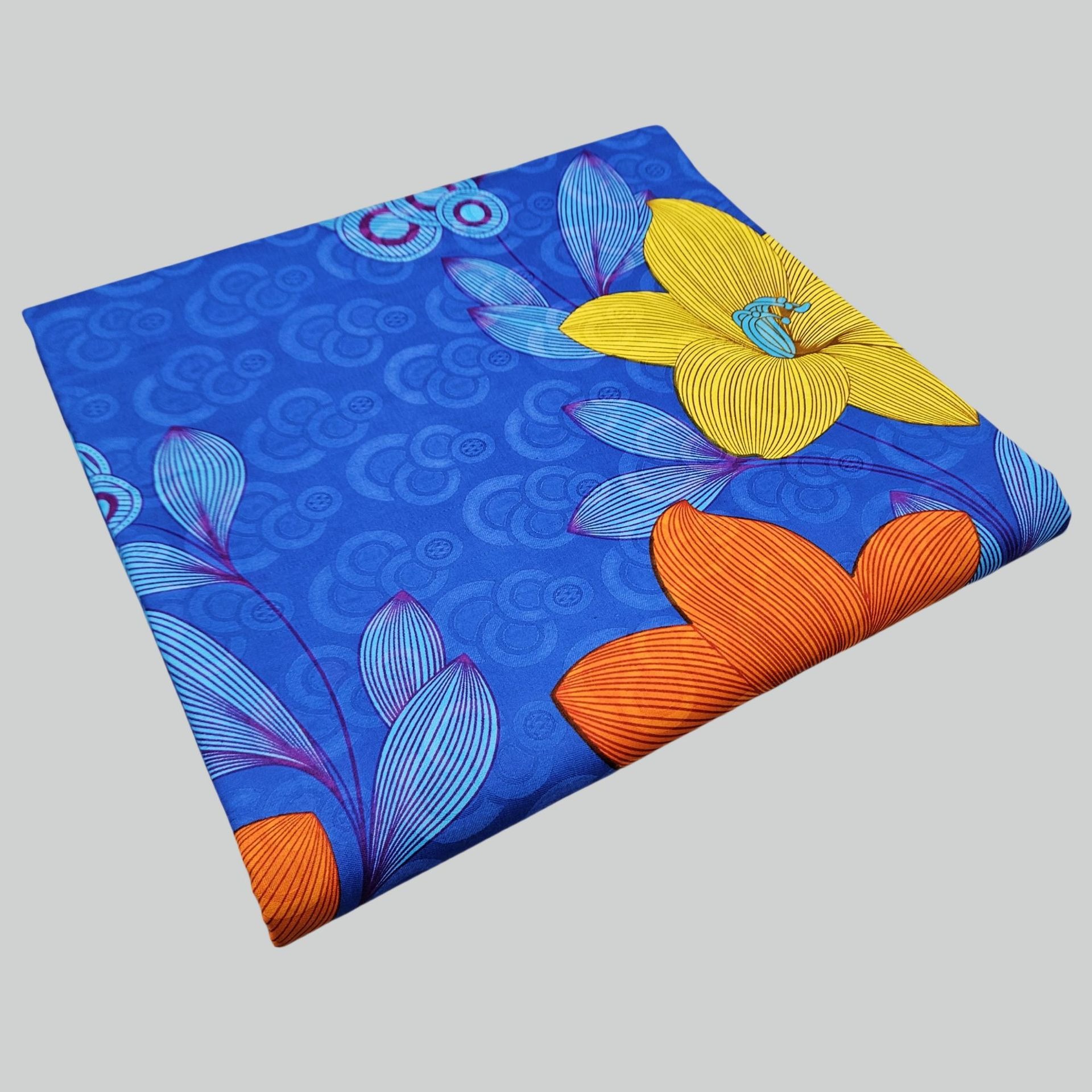 Bloemen bedrukt op paars blauw - Sewing Batik recensie en prijs