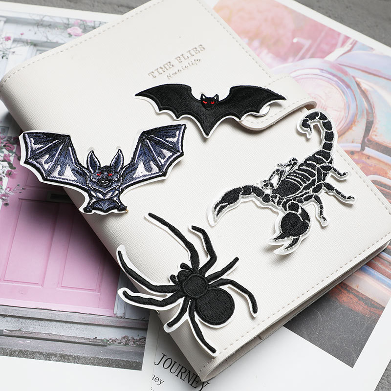 Spider Scorpion Bat Black Anim - Velcro Sew On recensie en prijs