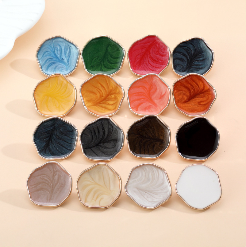 Nieuwe collectie goud wit zwar - Button Hole Cutter recensie en prijs