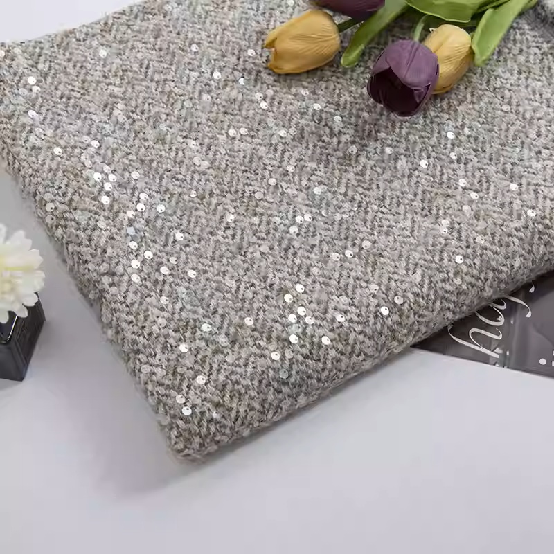 Lichtgrijs met pailletten gare - Sewing Tweed Fabric recensie en prijs